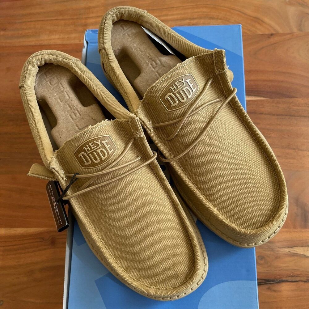 Hey Dude Chesnut Tan Wally Classic | Men's 7 or Women’s 9 | NEW